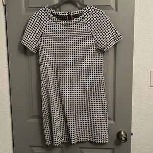 Lou & Grey Shift dress- Navy and white